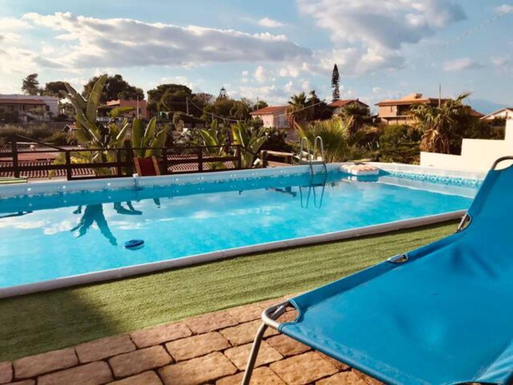Al Meriggio Apartments Бруколи Экстерьер фото